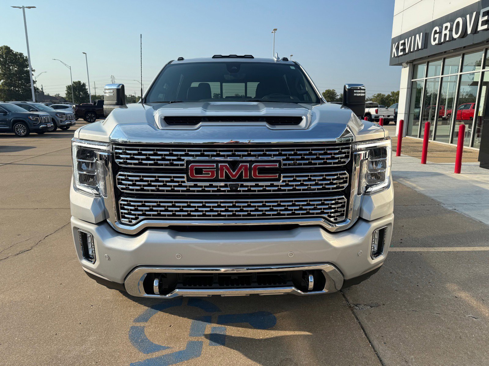 2022 Gmc Sierra 3500 HD Denali photo 2