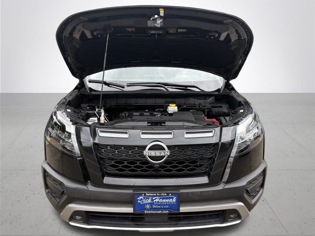 2023 Nissan Pathfinder Rock Creek photo 3