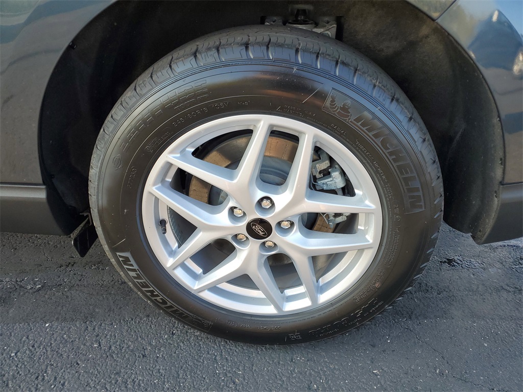2024 Ford Edge SEL photo 29