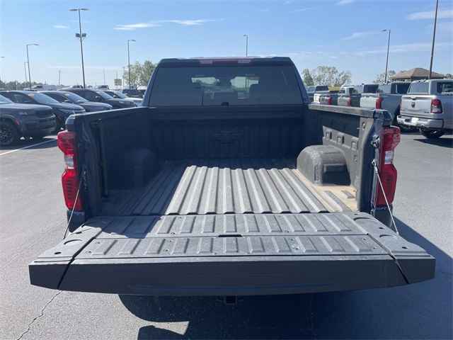 2023 Chevrolet Silverado 1500 LT photo 9