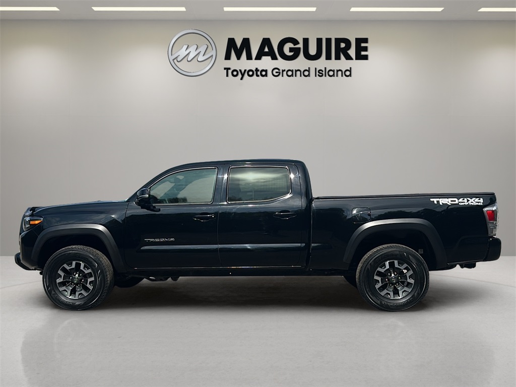 2023 Toyota Tacoma TRD Off-Road photo 3