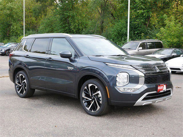 2025 Mitsubishi Outlander Plug-in Hybrid SEL's photo