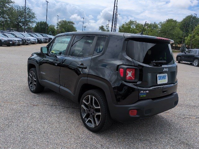 2021 Jeep Renegade Jeepster photo 3