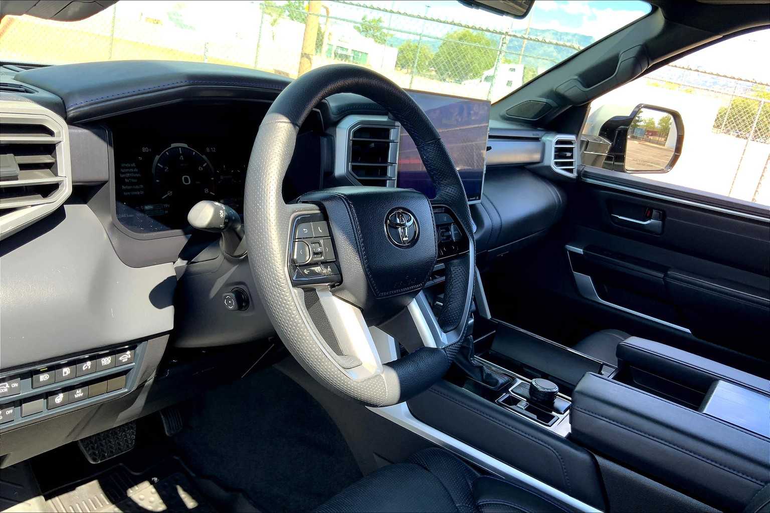2024 Toyota Sequoia Platinum photo 14