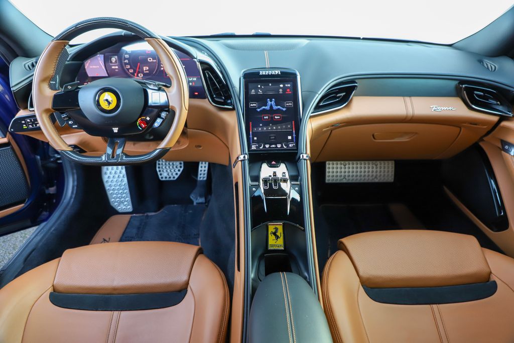 2022 Ferrari Roma photo 2