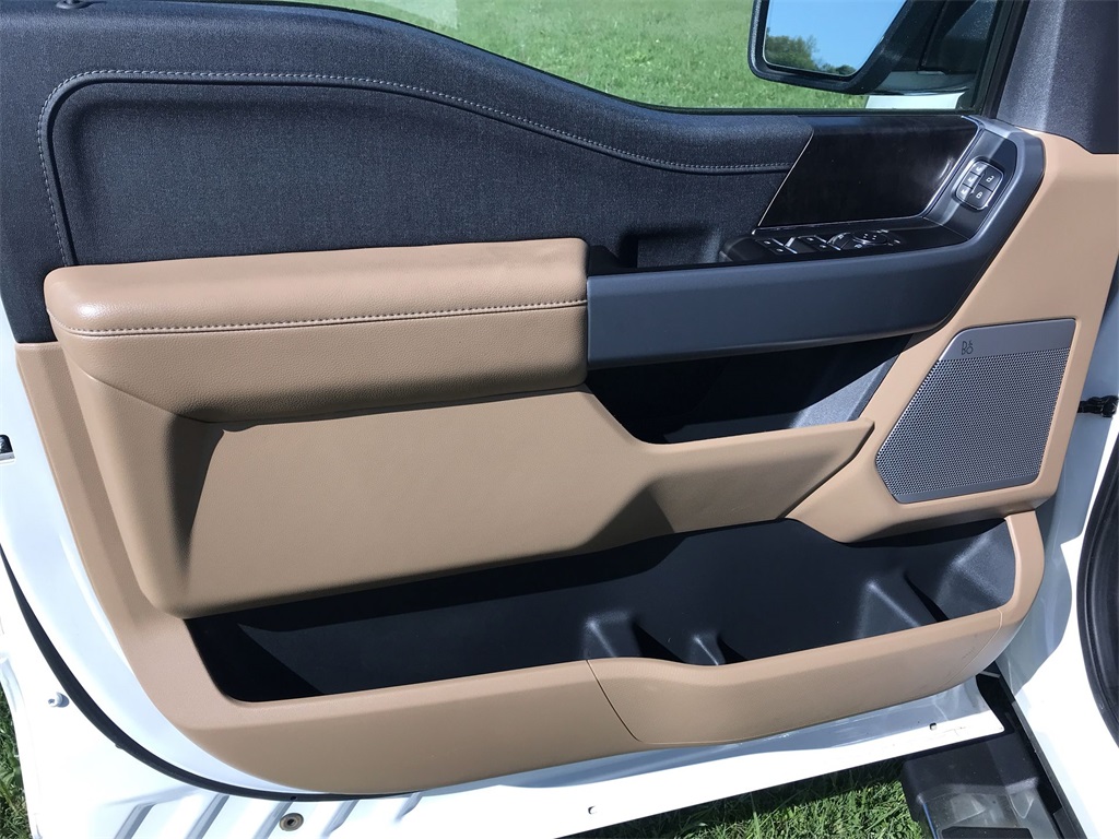 2021 Ford F-150 Lariat photo 13
