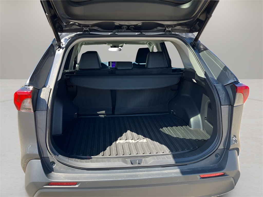 2023 Toyota RAV4 Hybrid XLE Premium photo 29