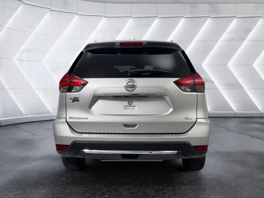 2018 Nissan Rogue SL photo 4