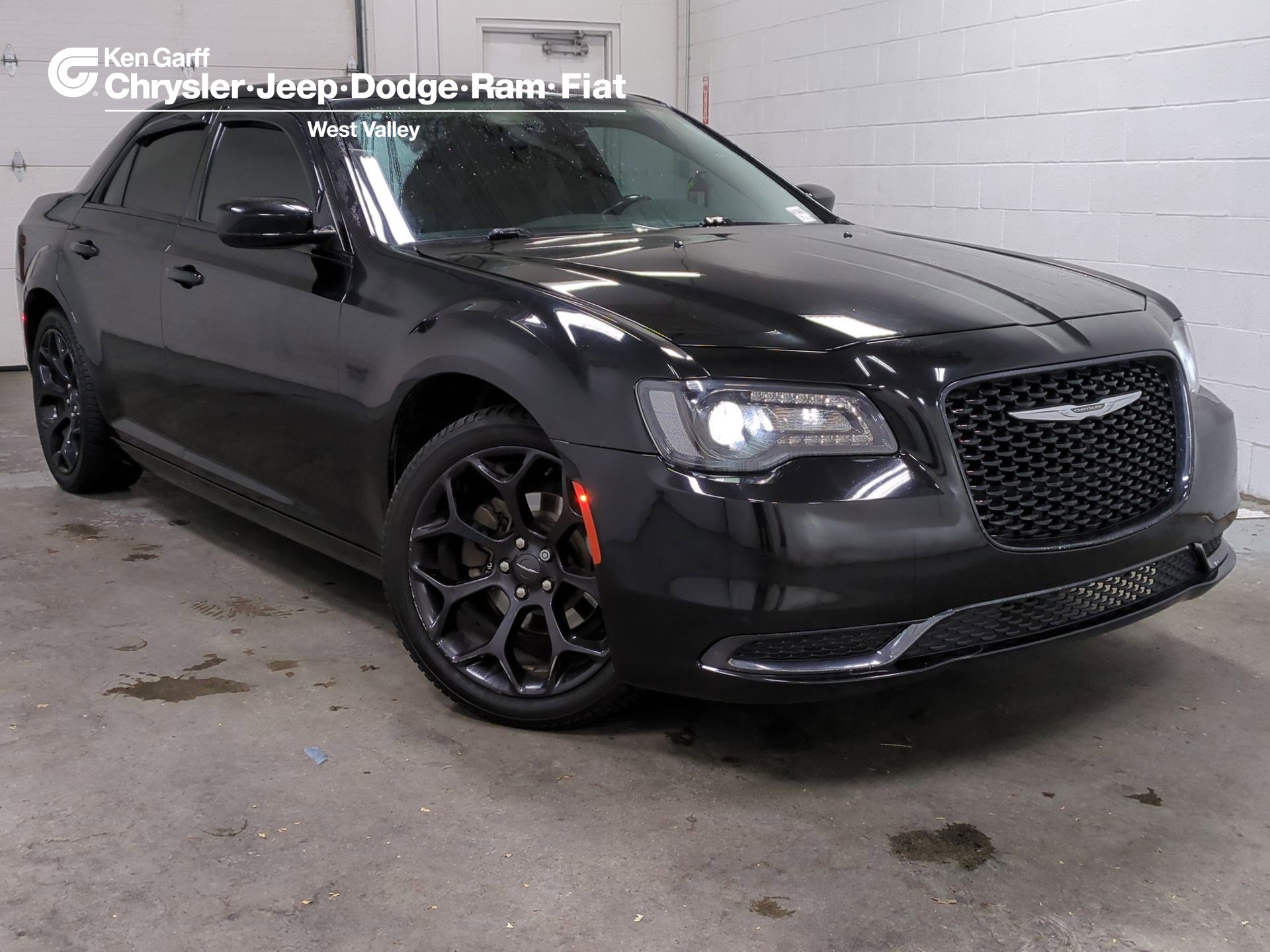 2019 Chrysler 300 Touring