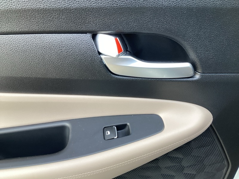 2022 Hyundai Santa Fe SEL photo 11