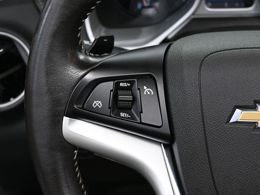 2015 Chevrolet Camaro 2SS photo 19