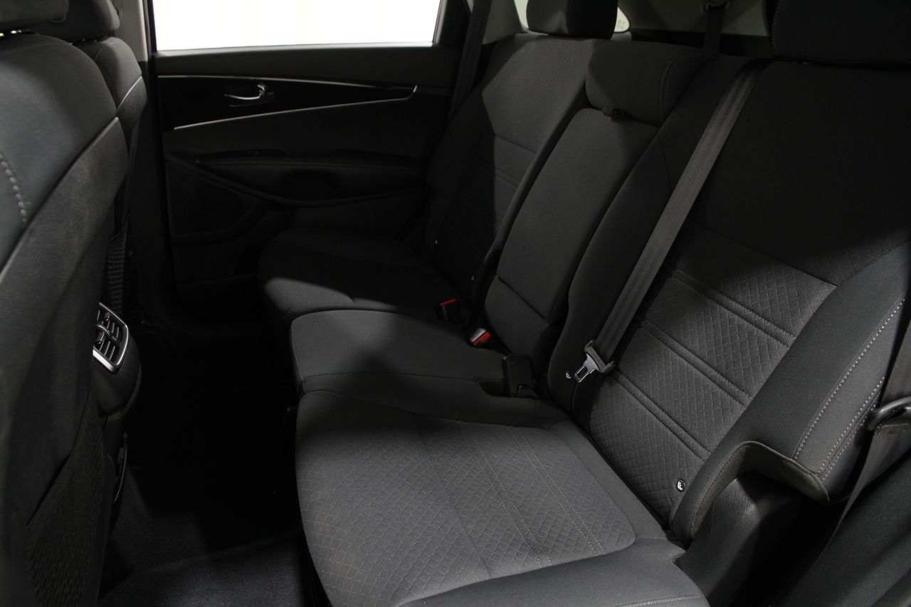 2020 Kia Sorento LX photo 17