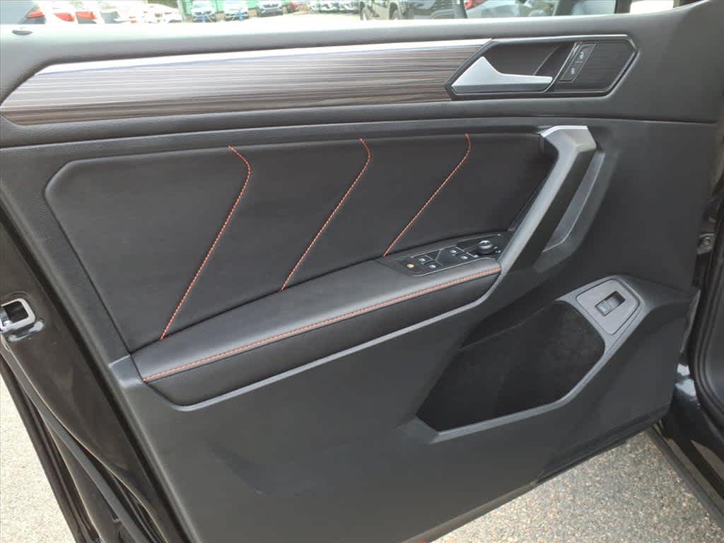 2024 Volkswagen Tiguan Wolfsburg Edition photo 4