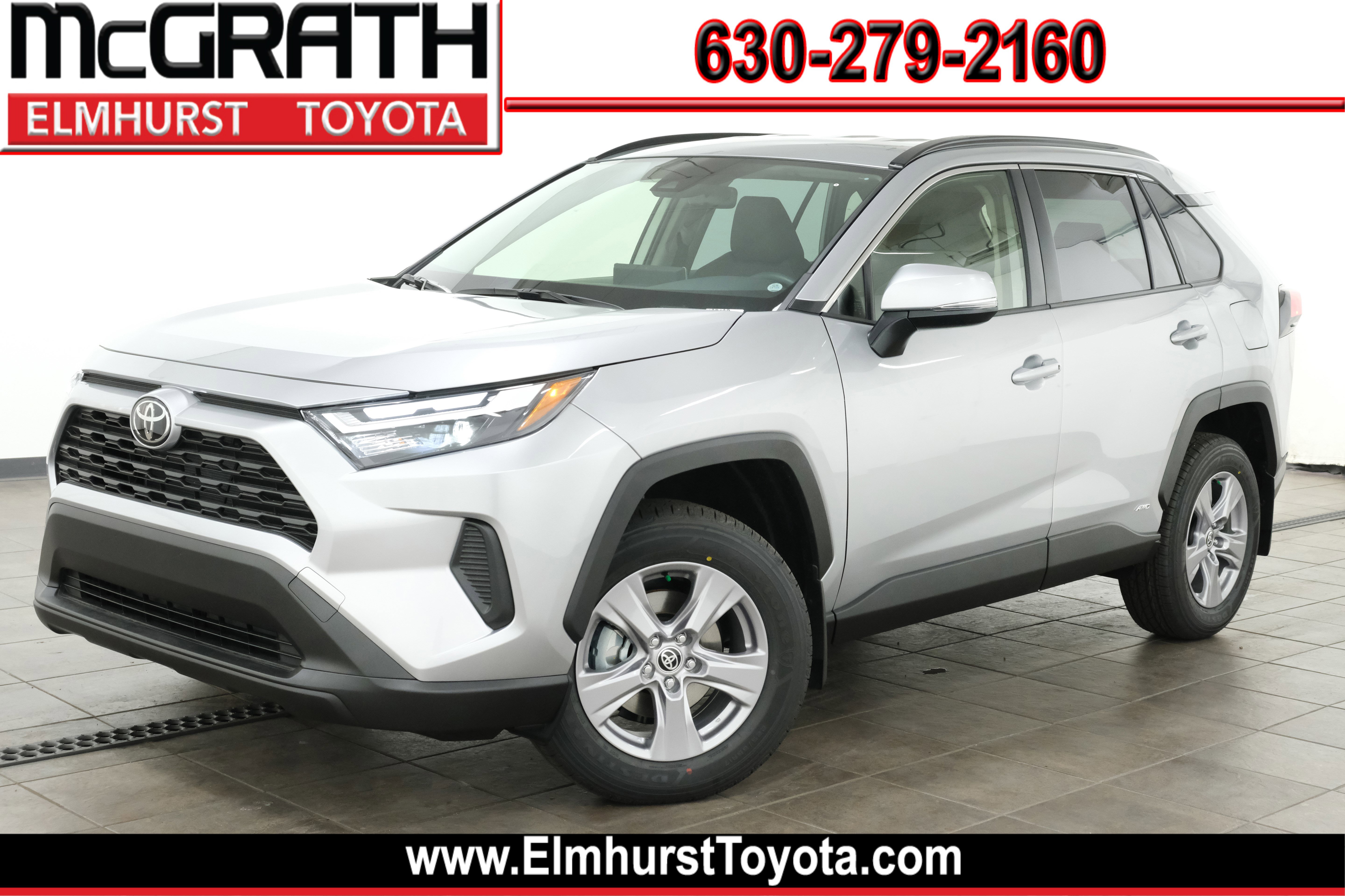 2025 Toyota RAV4 XLE's photo