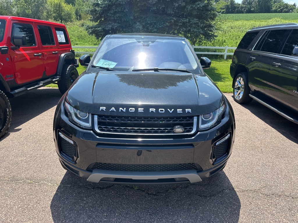 2017 Land Rover Range Rover Evoque SE photo 2