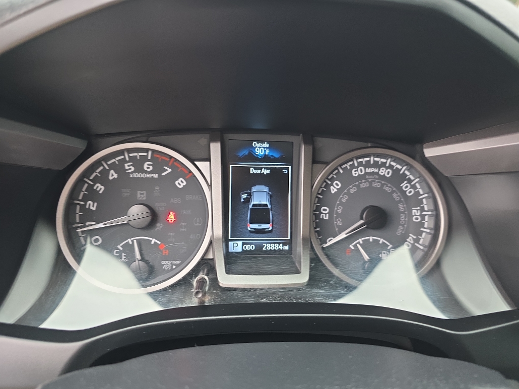 2022 Toyota Tacoma SR5 photo 22