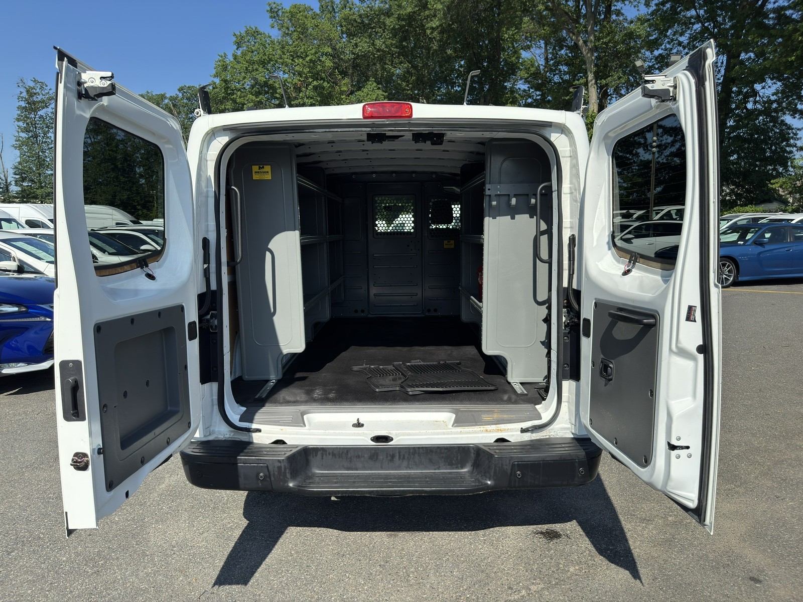 2020 Nissan NV1500 photo 4