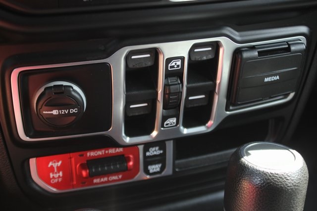 2020 Jeep Gladiator Rubicon photo 7