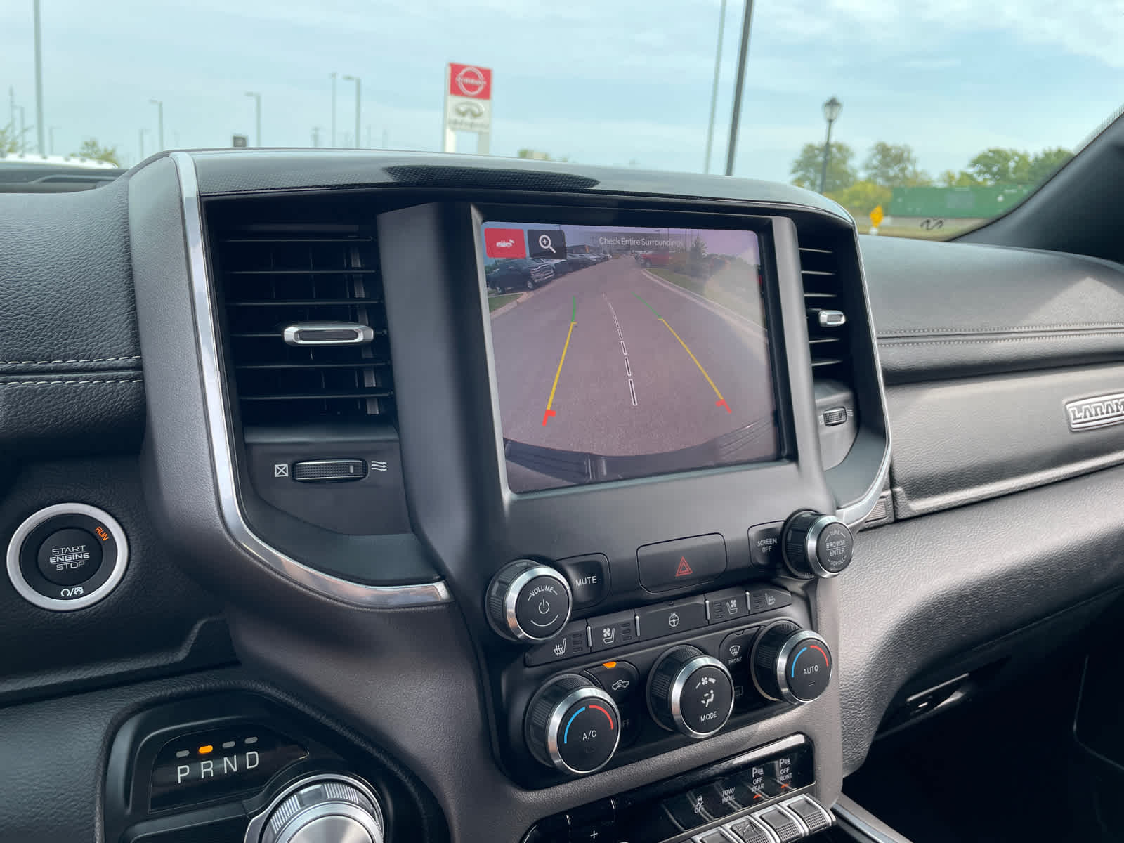 2022 Ram 1500 Laramie photo 25