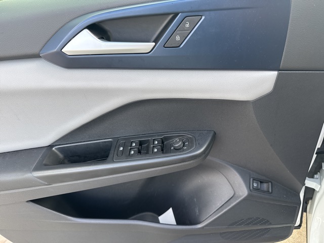 2022 Volkswagen Taos SE photo 13