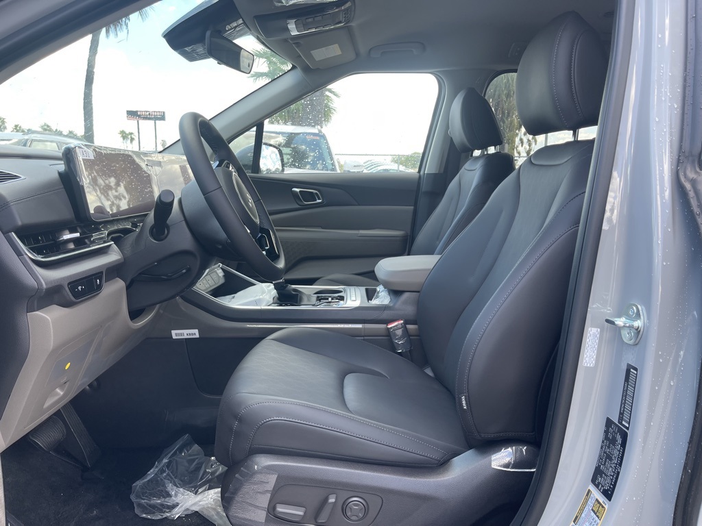 2026 Kia Carnival EX photo 12