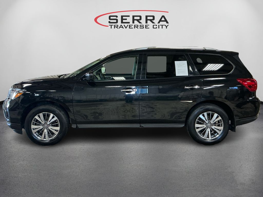 2020 Nissan Pathfinder S photo 8