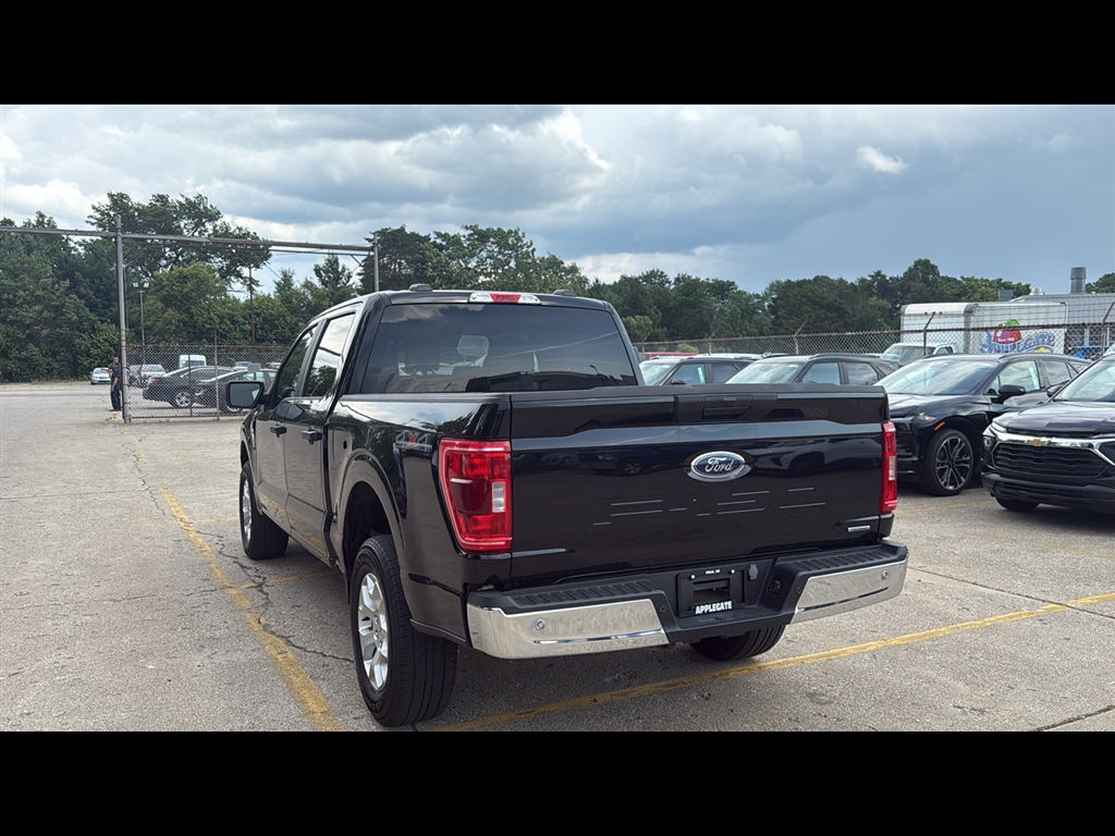 2023 Ford F-150 XL photo 3