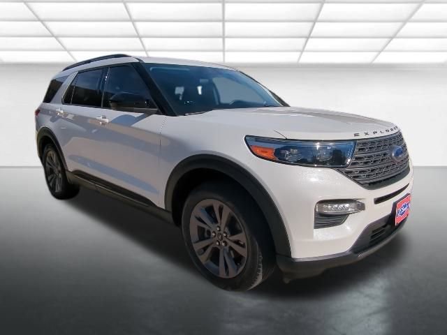 2022 Ford Explorer XLT's photo