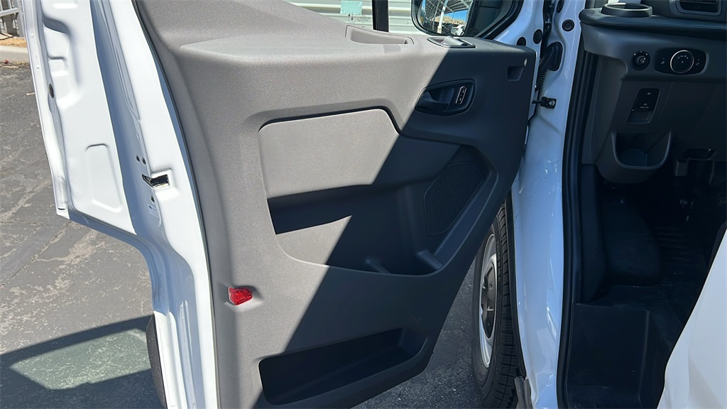 2025 Ford Transit Cargo Van photo 19