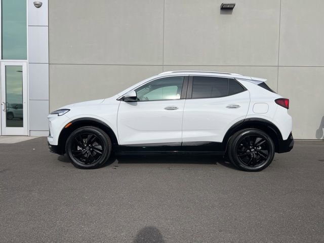 2024 Buick Encore GX Sport Touring photo 3