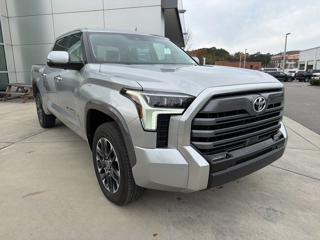 2023 Toyota Tundra Limited's photo