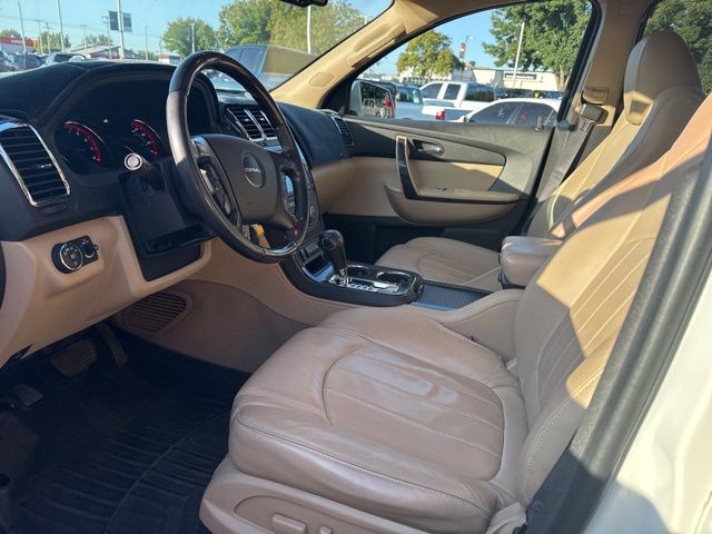 2012 Gmc Acadia Denali photo 2