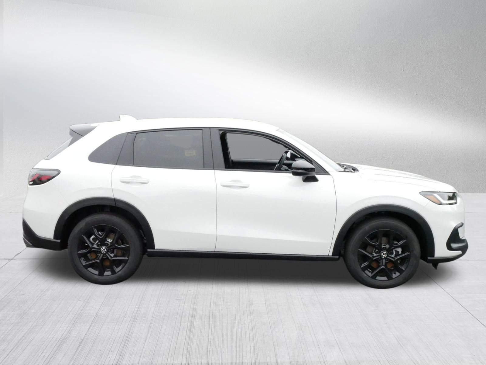 2025 Honda HR-V Sport photo 7