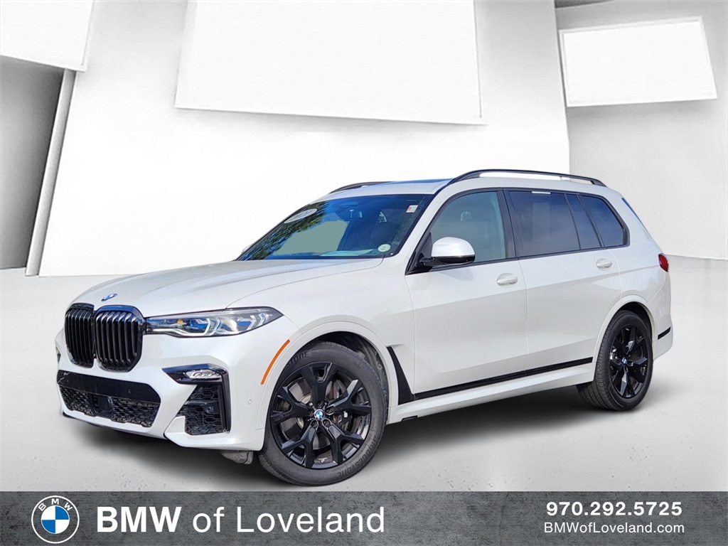 2021 BMW X7 M50i's photo