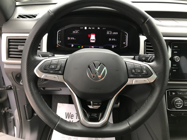 2022 Volkswagen Atlas Cross Sport V6 SEL Premium R-Line photo 16