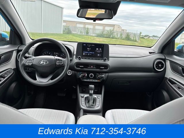 2023 Hyundai Kona SEL photo 15