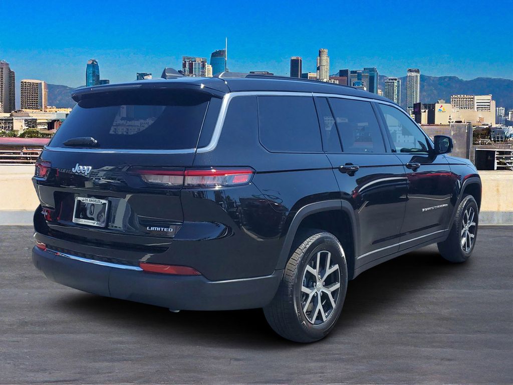 2025 Jeep Grand Cherokee Limited photo 4