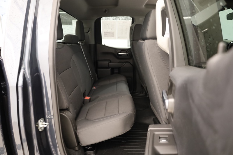 2020 Chevrolet Silverado 1500 Custom photo 31