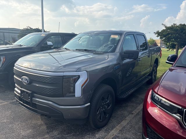 Used 2024 Ford F-150 Lightning Flash with VIN 1FTVW3L74RWG04871 for sale in Bloomington, IL