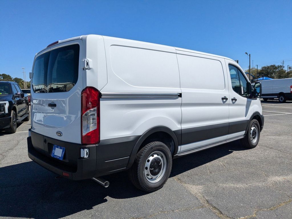 2025 Ford Transit photo 3