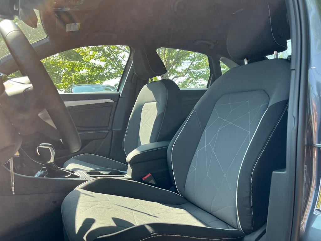 2025 Volkswagen Jetta 1.5T Sport photo 6