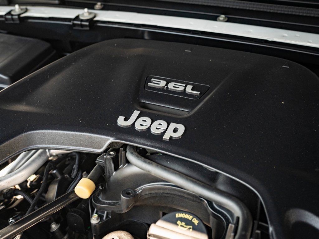 2020 Jeep Gladiator Sport S photo 36