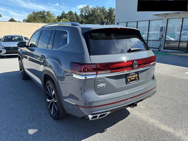 2026 Volkswagen Atlas SEL Premium R-Line photo 4
