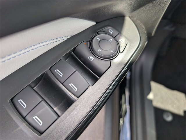 2025 Chevrolet Trax LT photo 12