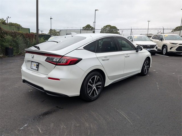 2024 Honda Civic LX Hatchback photo 3