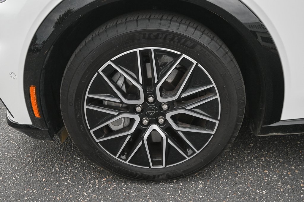 2024 Ford Mustang Mach-E Premium photo 10