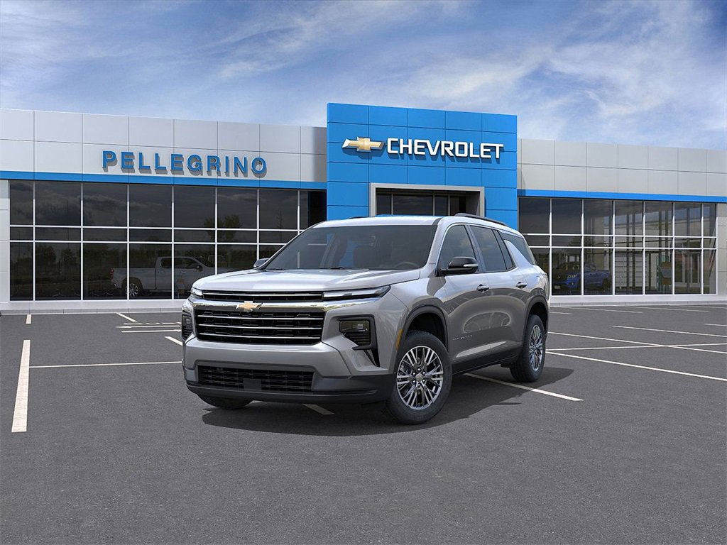 2026 Chevrolet Traverse photo 8