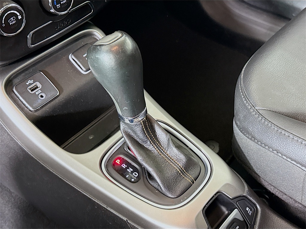 2018 Jeep Compass Latitude photo 18