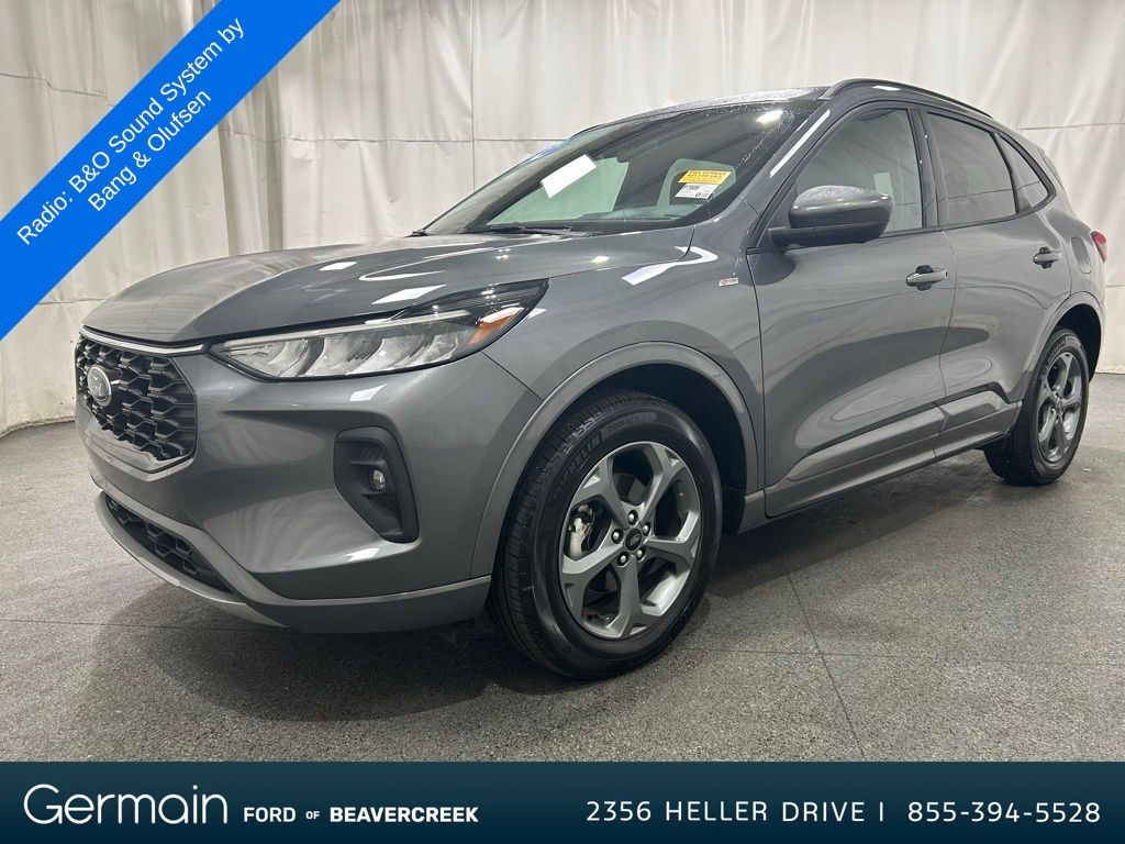 2023 Ford Escape ST-Line Select photo 3