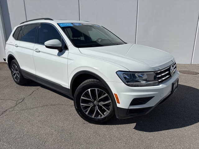 Used 2020 Volkswagen Tiguan SE with VIN 3VV2B7AX3LM073843 for sale in Kansas City